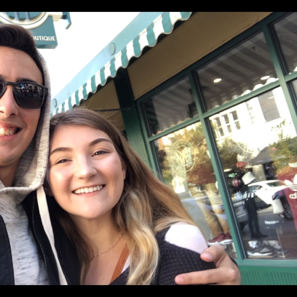 Meet your Posher, Emilie